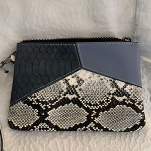 Chico’s wristlet